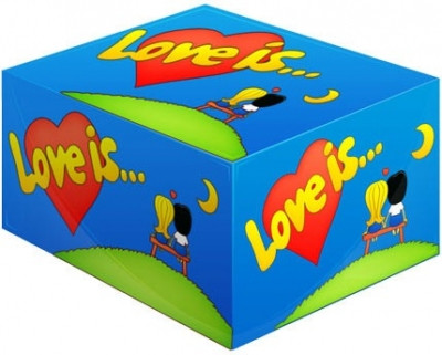 Блок жвачек Love is банан-клубника подарунок на день закоханих