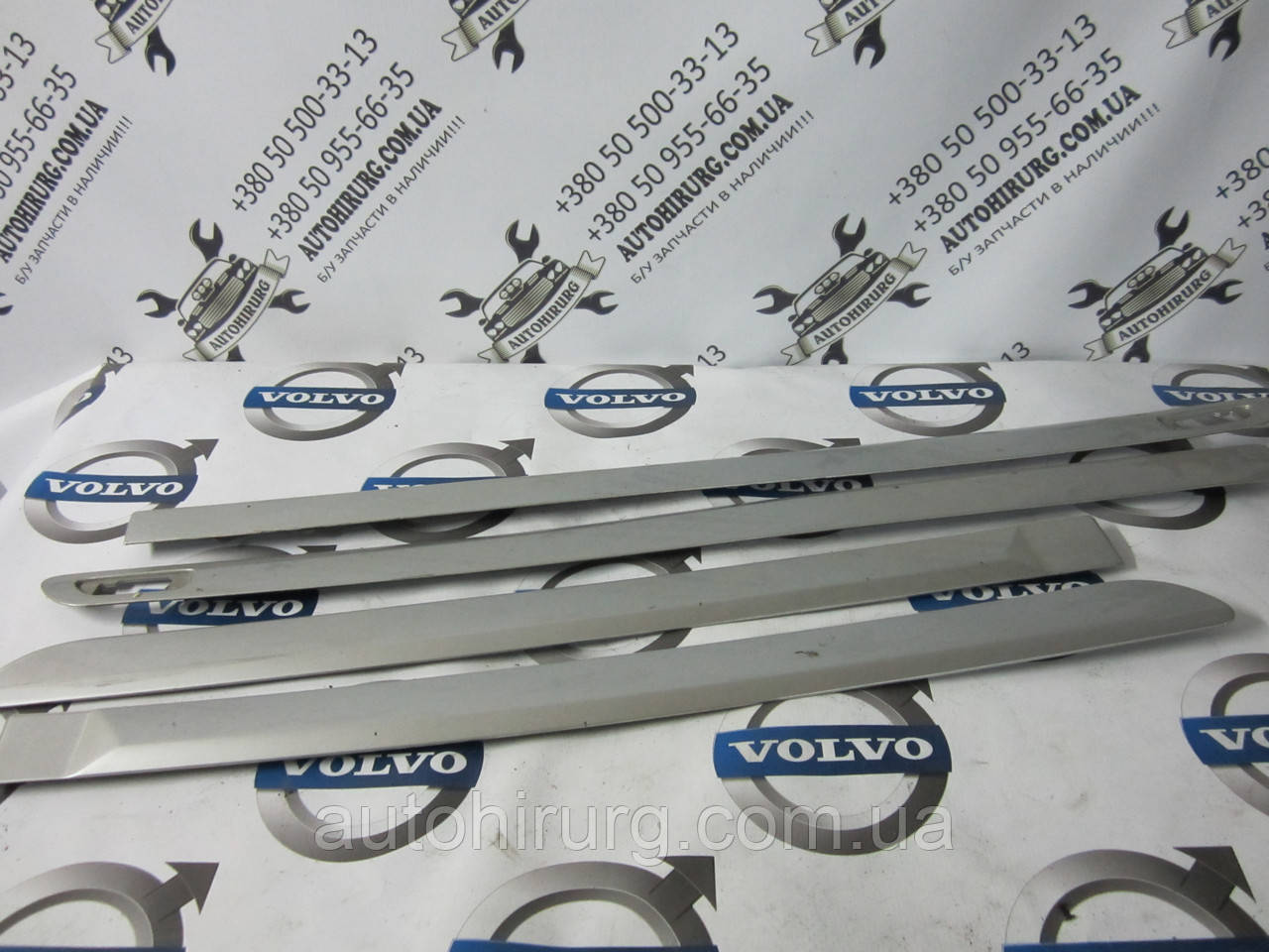 Накладка на двері Volvo xc90 (09483886 / 30715200 / 08694940 / 09483888)