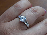Серебряное кольцо с белым камнем, фото 1