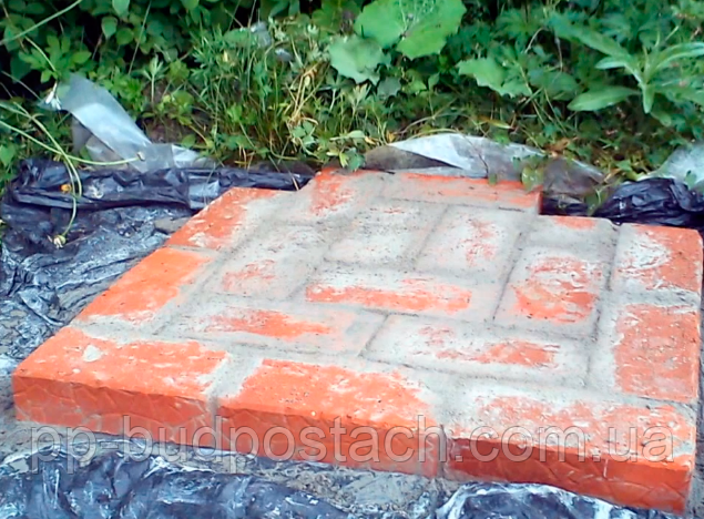 Мангал з цегли