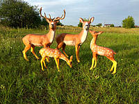 Садові фігури олені, козулі