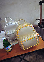 Жіночий рюкзак із заклепками для стильних дівчат, фото 2