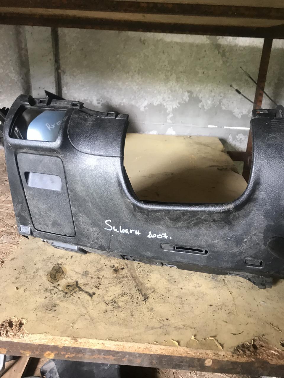 Накладка под руль Subaru б/у