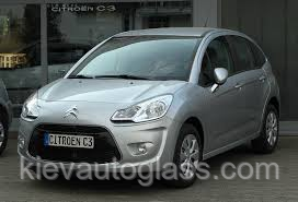 Лобове скло на CITROEN C3 c 2010 р.в., фото 1