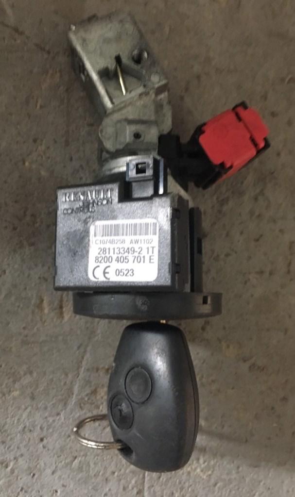 Купити Б/у Замок запалювання RENAULT 8200405701E Renault Kangoo 1,5 DCI ...