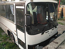 Изготовление и замена лобового стекла на словенский автобус Tovarna vozil Maribor, TAM в Никополе (Украина). 3