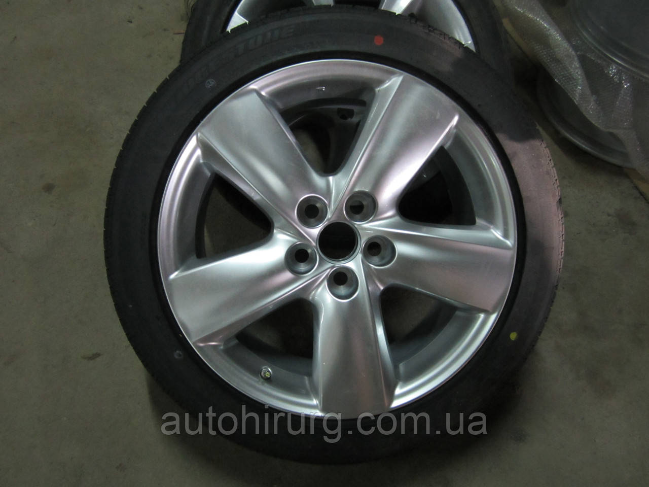Запасне колесо Lexus LS460