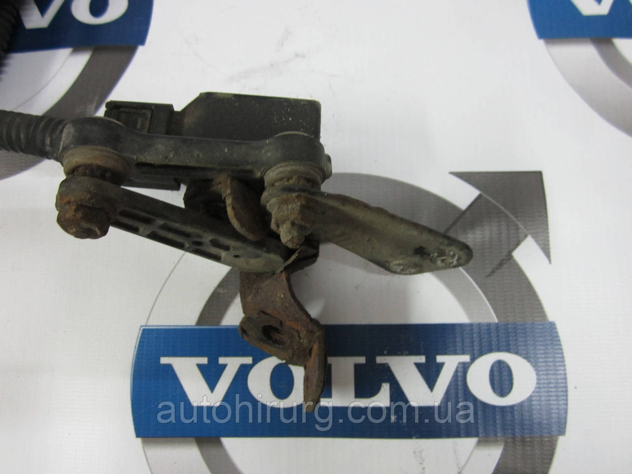 Датчик положення кузова Volvo xc90 (8622446)