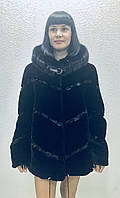 Шуба жіноча натуральна мутонова коротка чорна з капюшоном