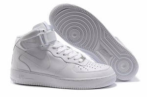 Жіночі кросівки Nike Air Force