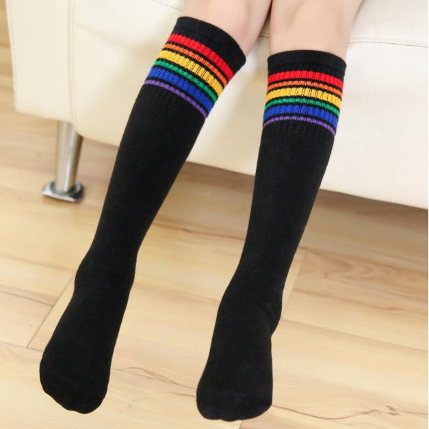 Гольфи - панчохи для дівчинки чорні з різнокольоровими смужками, фото 1