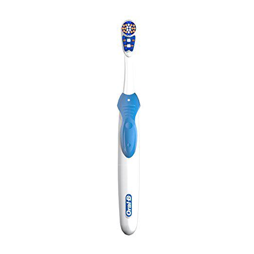 Зубная щетка Oral-B Cross Action 3D White