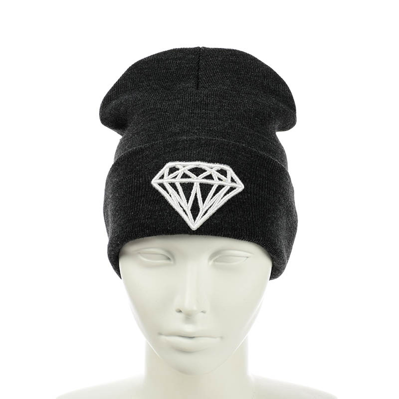 Молодіжна шапка з 3D-вишивкою