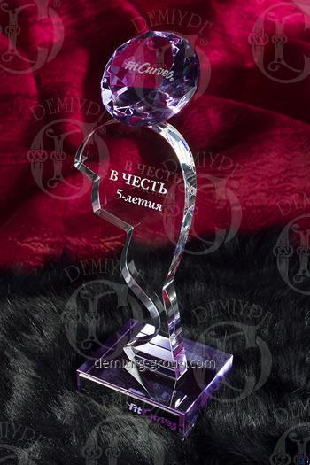 Оригинальная награда "5 лет компании "