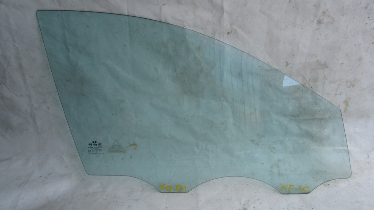 Скло дверей передньої правої Hyundai Sonata NF 2005-2010 824213K000, фото 1
