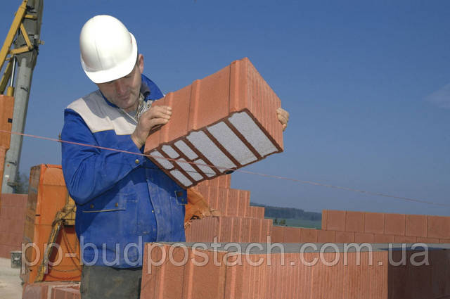  укладати керамічні блоки