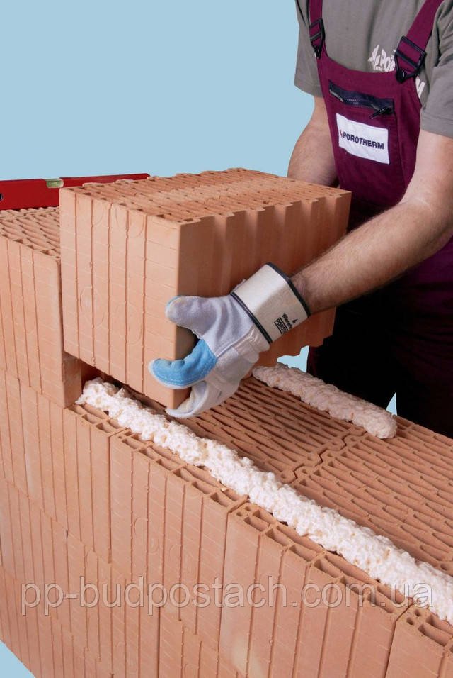 Економія розчину під час укладання блоків