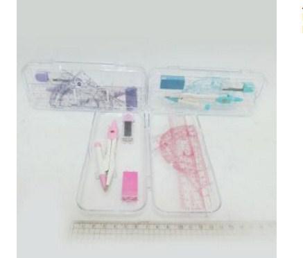 Готовальня 7 предметів /пластикова коробка