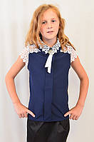 Детская подростковая школьная блузочка с брошью, украшенная кружевом