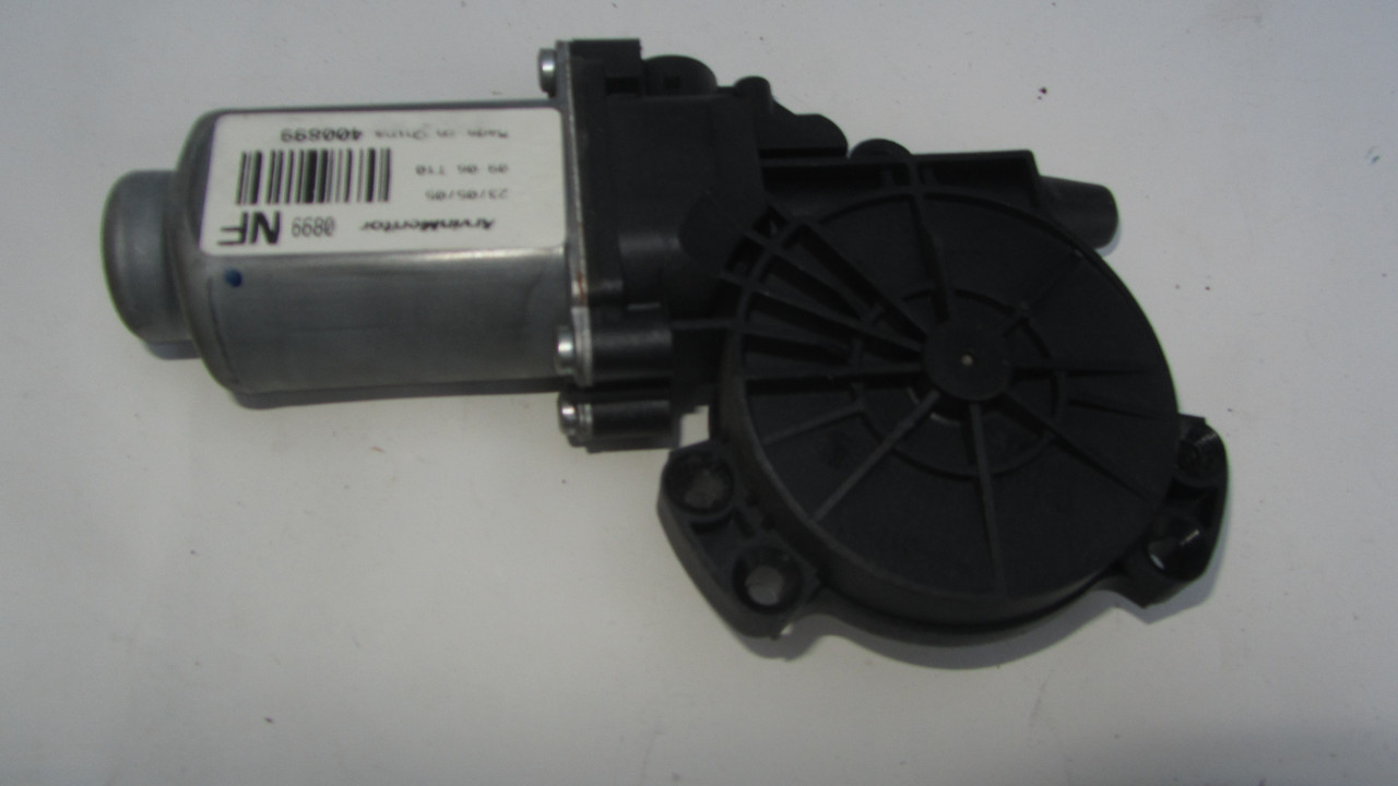 Мотор склопідіймача дверцят задньої лівої Hyundai Sonata NF 2005-2010 834503K001, фото 1