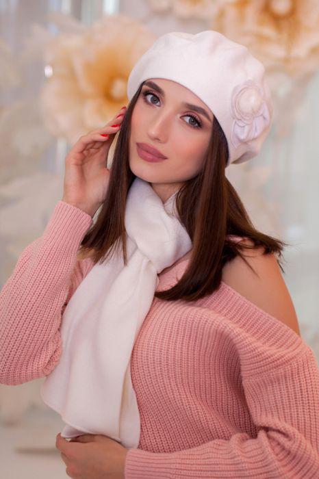 Зимовий жіночий комплект «Арманда» (бере і шарф) Білий