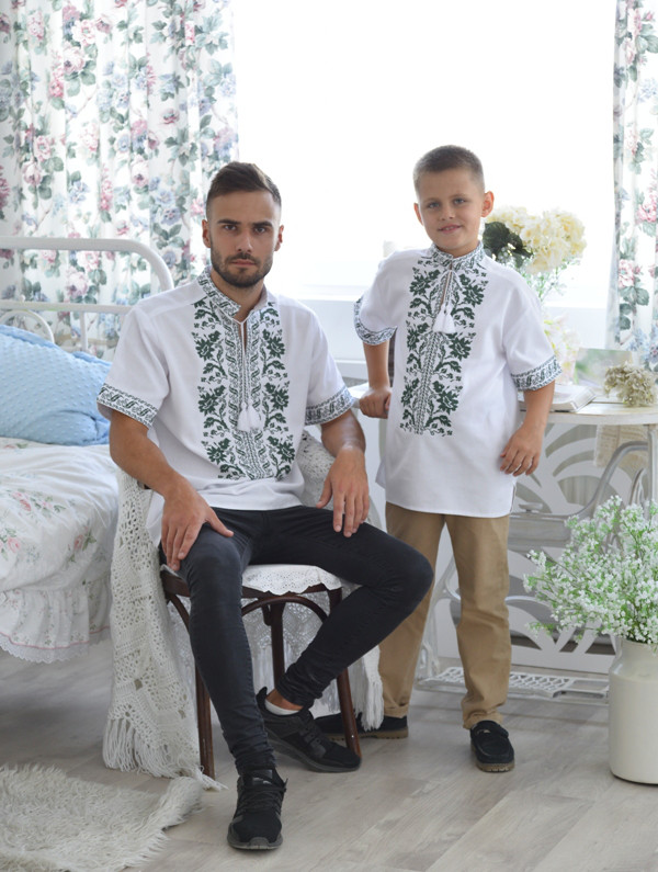 Комплект вишиванок на короткий рукав для тата та сіна, фото 1