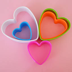 Набір вирубок для пряників та печива "Серденька", 5 шт