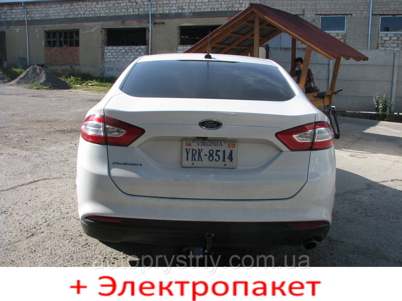 Фаркоп з'ємний на 2 болтах - Ford Fusion 2 Хетчбек (2012--) вкл. USA
