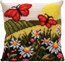 Набір для вишивання подушки хрестиком В ромашковому полі РТ-140