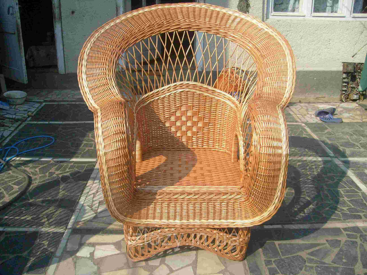 Плетене королівське крісло з лози