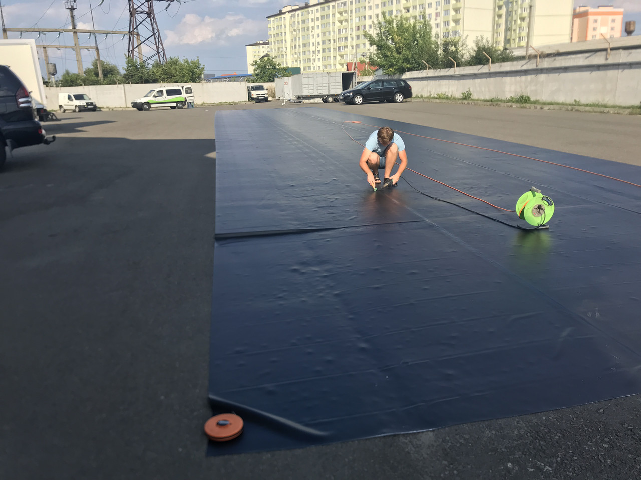 Ізоляція ПВХ плівкою, паяння ПВХ плівки, тентів