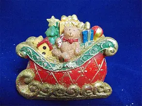 Новорічна свічка. Санки з подарунками.