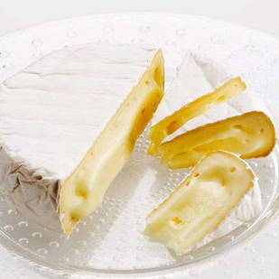 Сир брі з білою цвіллю класичний Brie, ваговий