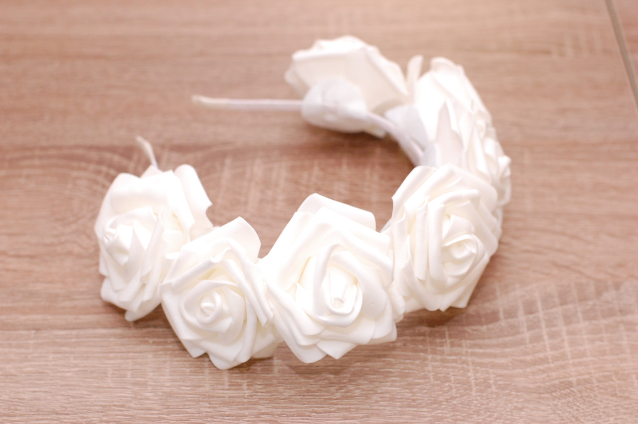 Обруч для волосся / ободок на голову з квітами трояндами білий 43