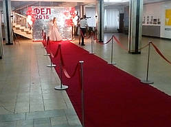 Червона доріжка напрокат