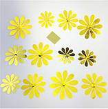 Набір золотих квіточок - 12шт. різних розмірів, пластик, в набір входить 2-х сторонній скотч, фото 3
