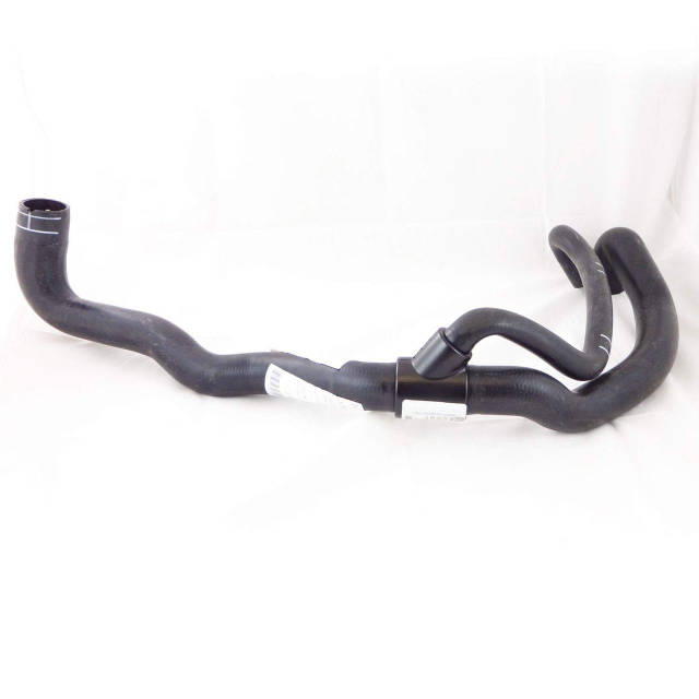 Патрубок радіатора випускний GM 1337855 1337736 13310135