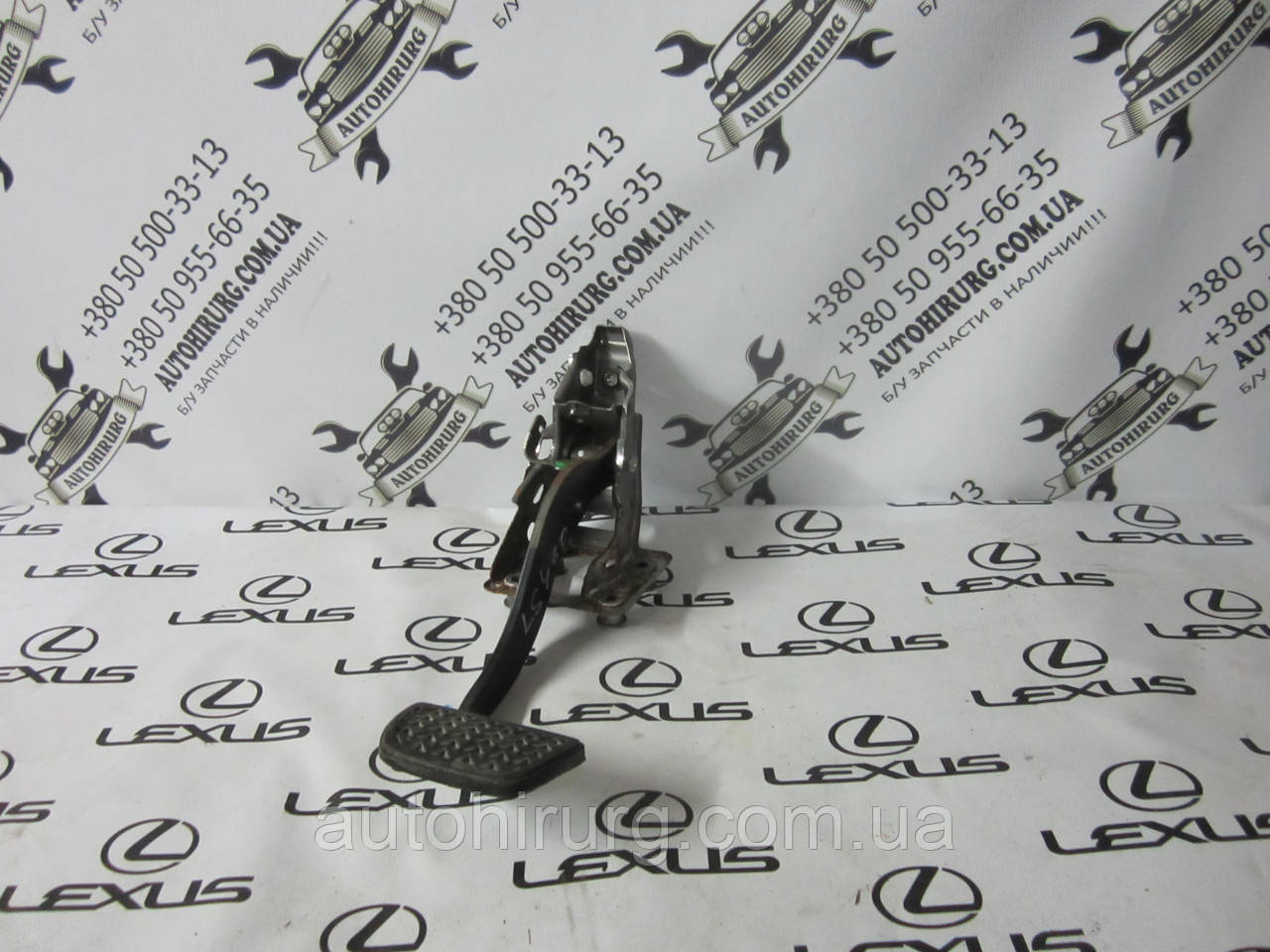 Педаль гальма Lexus LS460