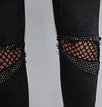 Джинси жіночі легінси молодіжні, сіро-чорні, коліна сіточка, фото 4