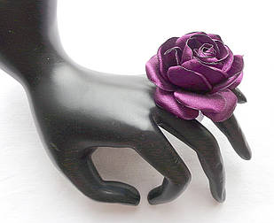 Кільце з квіткою з тканини ручної роботи "Троянда Фіолетова"