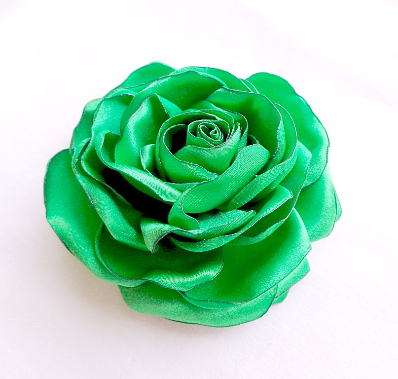 Брошка з тканини ручної роботи "Зелена троянда"