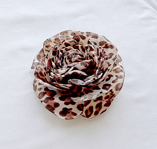 Брошка квітка з тканини ручної роботи "Роза Коричневий Ягуар"