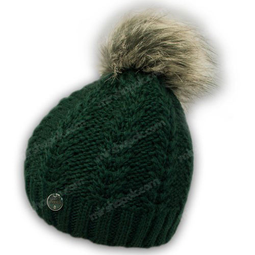 Вязанная шапка с бусинками Вязанная шапка с бусинками