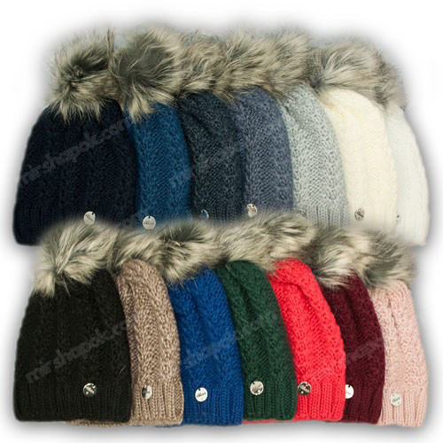 Вязанная шапка с бусинками Вязанная шапка с бусинками