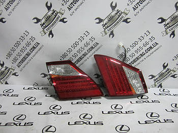 Стоп-сигнал у кришку багажника Lexus LS460