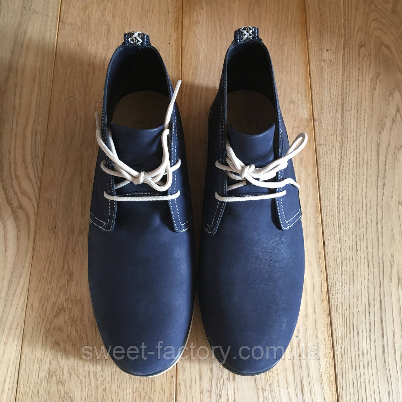 Ugg freamon best sale capra