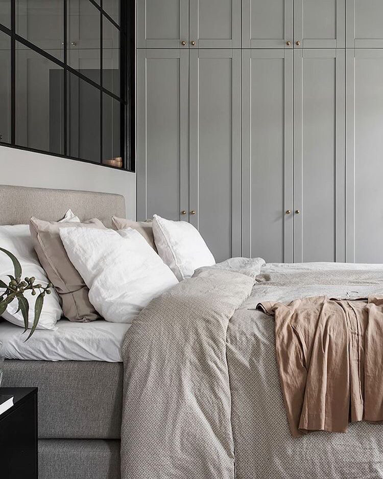 Шафа сіра матова фасади Мдф фрезеровані рамка. blum furniture