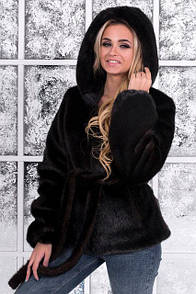 Коричнева шуба коротка зі штучного хутра під нірку з капюшоном (р. 42-56) j-39sb78