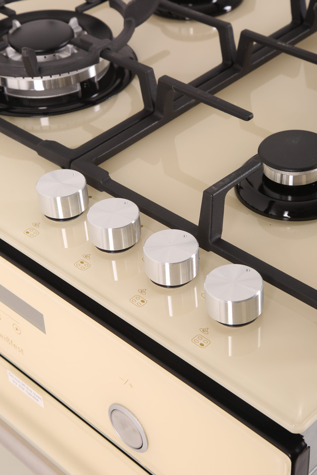 КРИСТАЛЬНЫЙ КРЕМОВЫЙ ЦВЕТ – ВОЗДУШНЫЙ . СВЕЖИЙ, СИЯЮЩИЙ КАК ЖЕМЧУГ ЭКСТЕРЬЕР