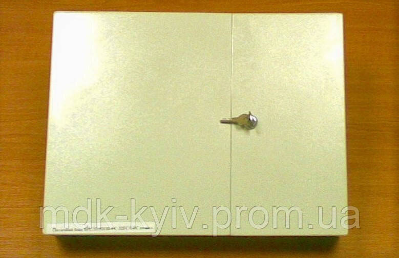 Оптичний бокс 8FC/32-2 — настінний розподільний бокс на 8 (32) волокон (аналог ОРБ-32, ODF 32, PSK 32), фото 1